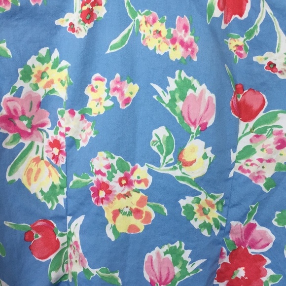 Chaps Blue Floral Button Down Top - Picture 6 of 6